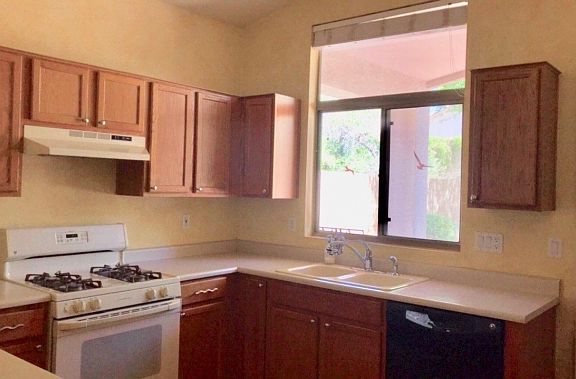 4th image of 40257 N Patriot Way