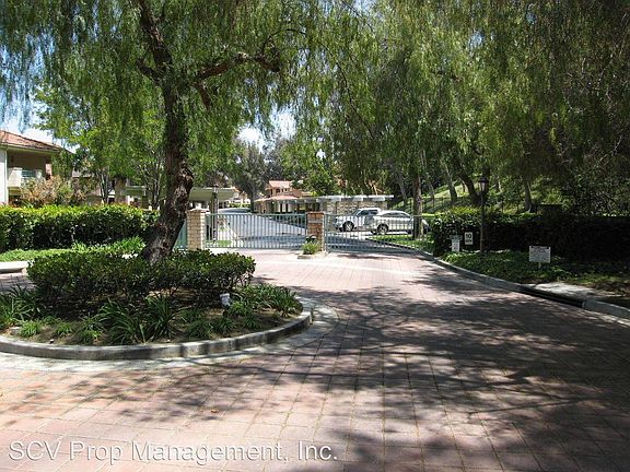 4th image of 23924 Arroyo Park Dr Unit 130