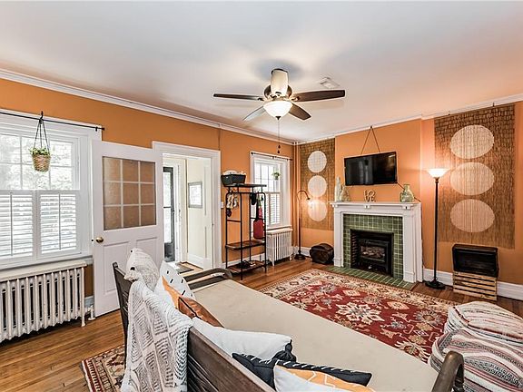 5th image of 3408 Ellwood Ave