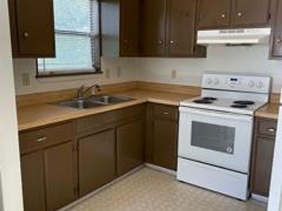 3rd image of 770 Welton Ave SW