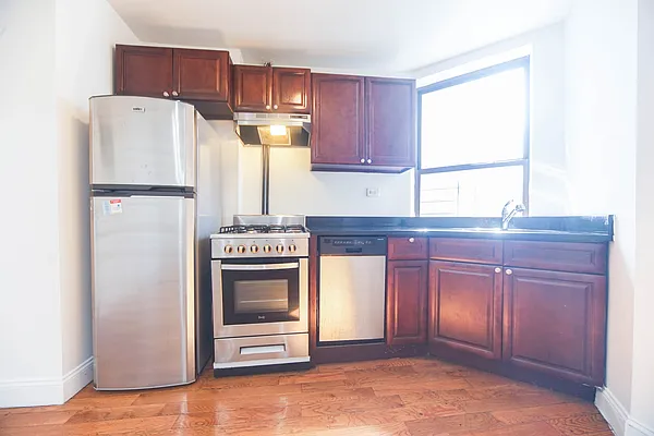 Rented by Platinum Properties | media 19