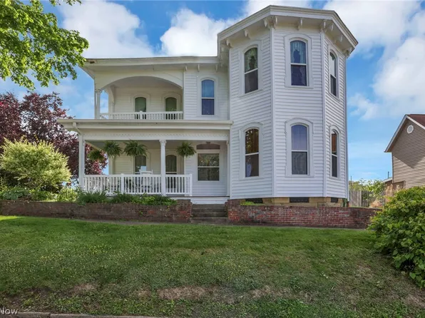 219 High St, Senecaville, OH 43780