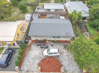 1227 N East St, Lake Worth, FL 33460