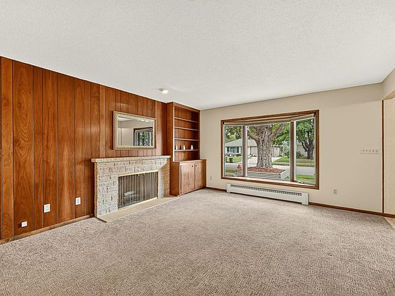 4th image of 1535 8th Ave SE