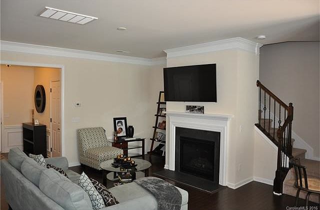 Living Room features gas fireplace