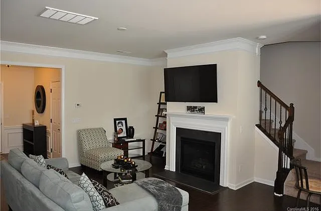 Living Room features gas fireplace