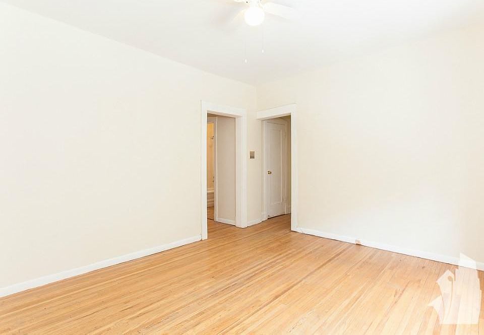 1st image of 622 W Barry Ave #328