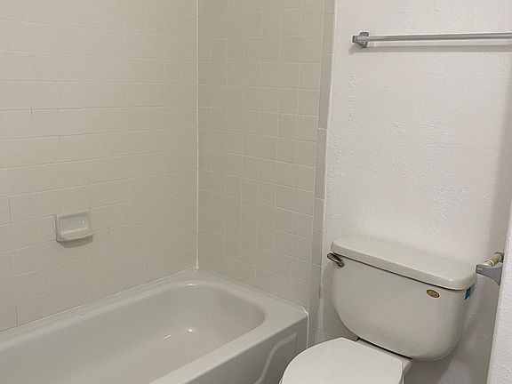 5th image of 1633 Vassar Dr SE