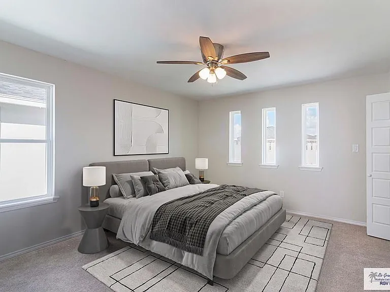 2815 E Price Rd #104 — Photo 7