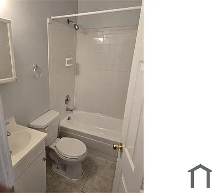 1922 E 28th St #1 — Photo 10