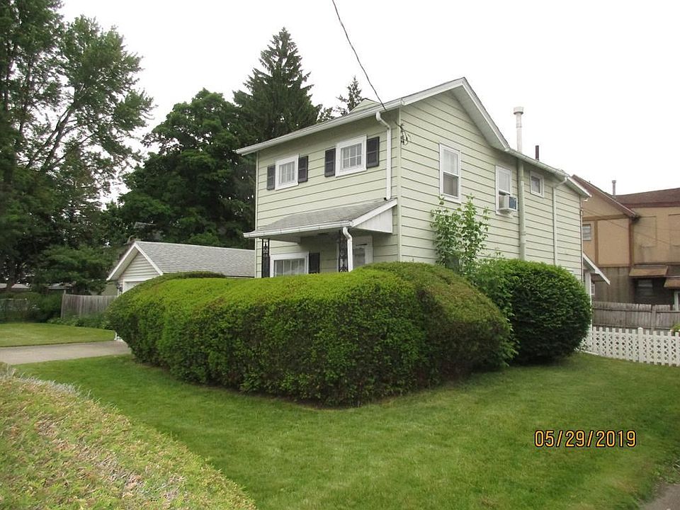 1st image of 710 N Elm St