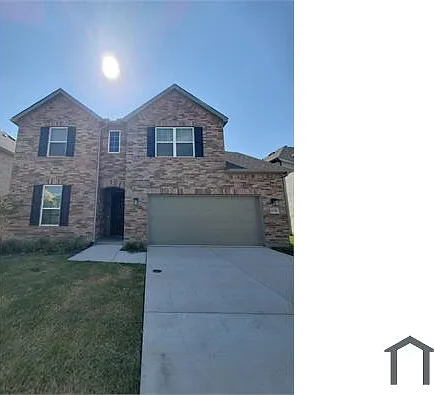 5 bed, 3303 sqft, $3,750 — Photo 2