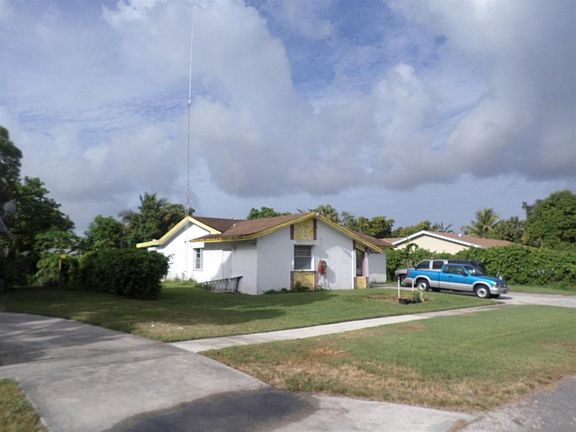 3rd image of 3098 Cortez Ln