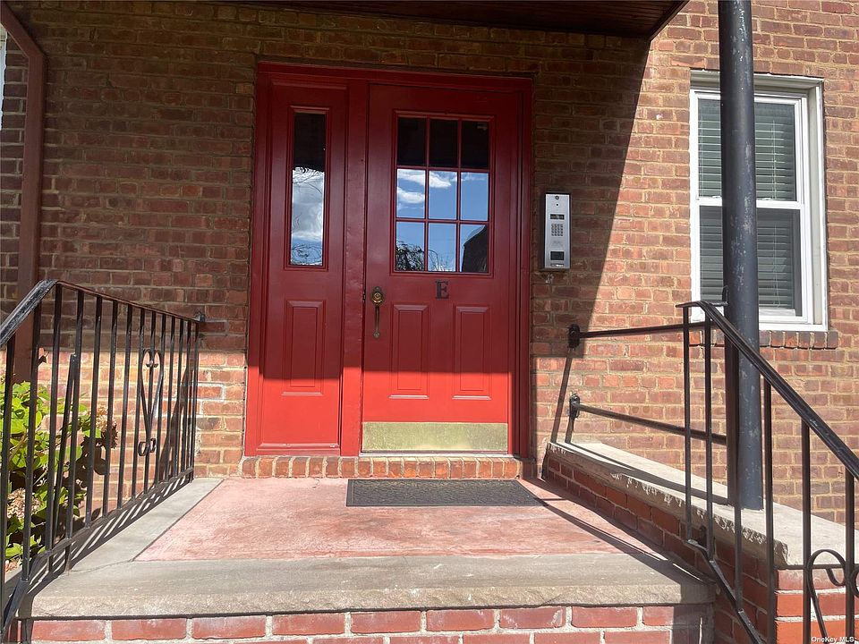 275 Maple Ave Rockville Centre NY Zillow