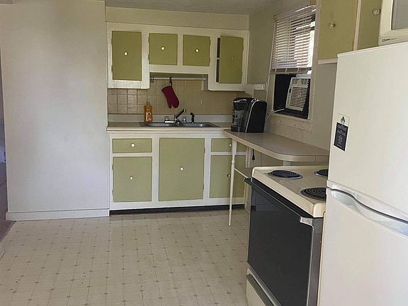 5th image of 123 E Broadway Ave #3