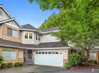 205 Newport Way NW APT D2, Issaquah, WA