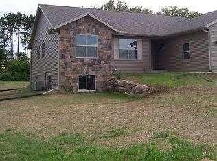 604 Lakeview Dr, Merrimac, WI 53561