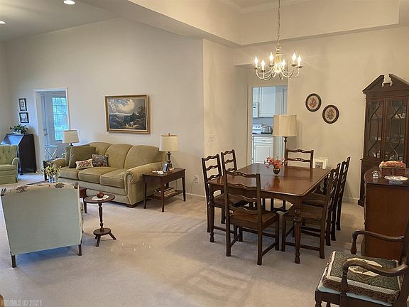 5th image of 2501 Cherry Ln