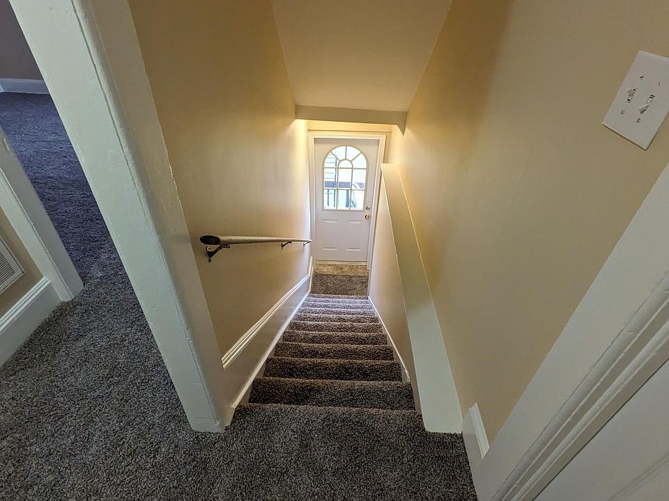 Entry way steps