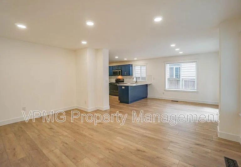 423 NW 153rd St — Photo 14