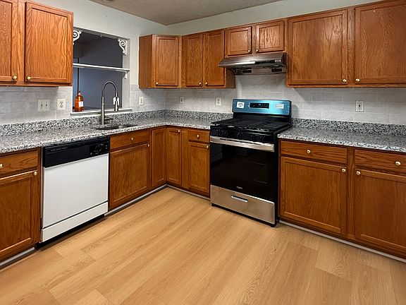 4th image of 3340 Hollow Ct