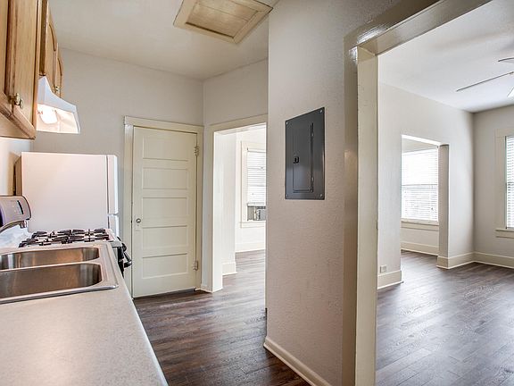 4th image of 235 E Huisache Ave #2201