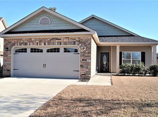 402 Nolancrest Dr, Lexington, SC 29073