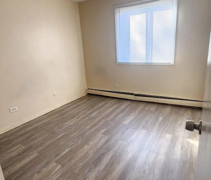 8111 Waterbury Ct — Photo 13