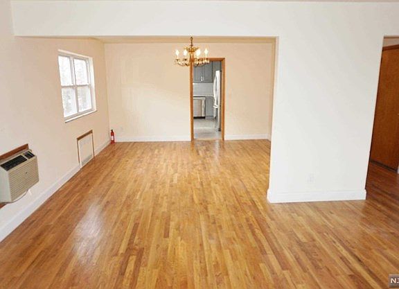 5th image of 1227 Anderson Ave Floor 1