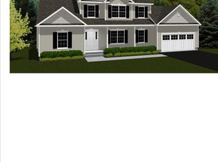 11 Fieldstone Dr, Ballston Lake, NY 12019
