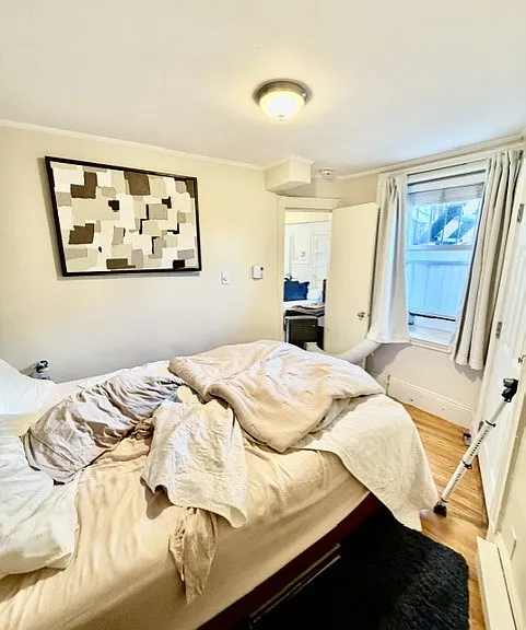 109 Charter St #B — Photo 5