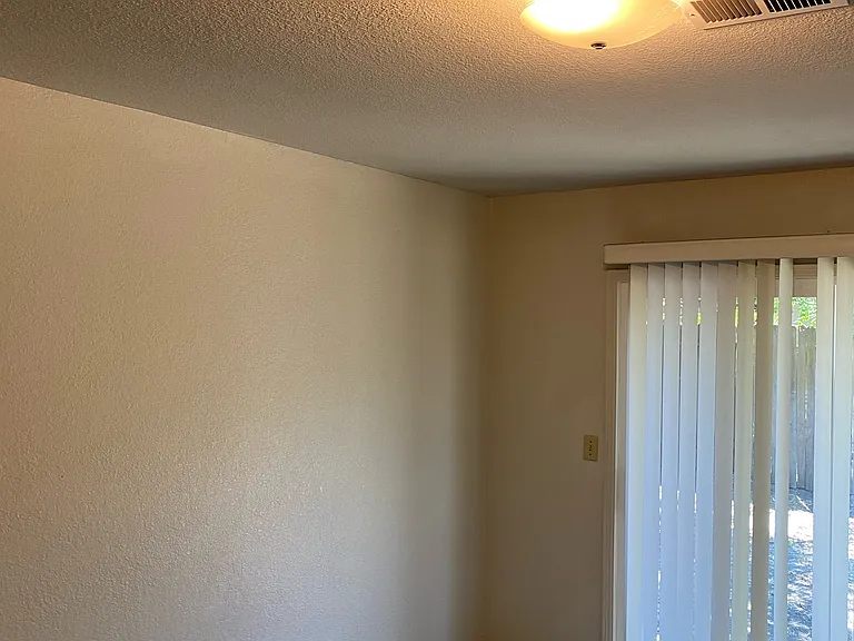 1809 Monarch Ln — Photo 14