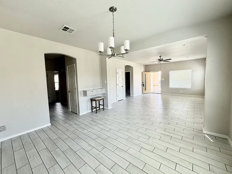 4817 Mark Avizo St — Photo 3
