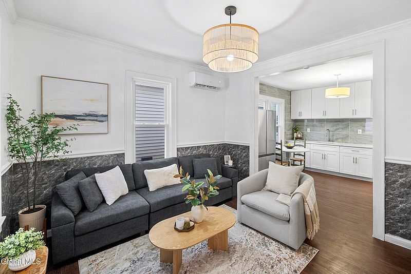 4th image of 36 Edenburg Avenue