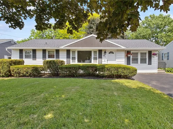 109 Bury Dr, Syracuse, NY 13209