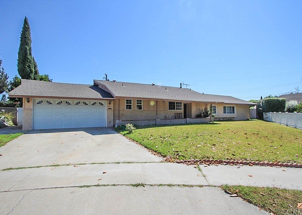 1st image of 1841 W Lullaby Ln