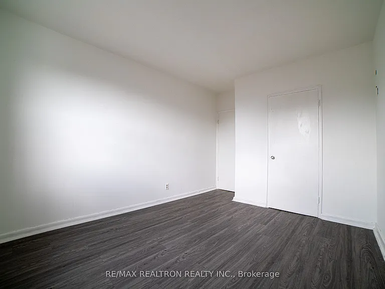 2519 Lake Shore Blvd W #303 — Photo 12