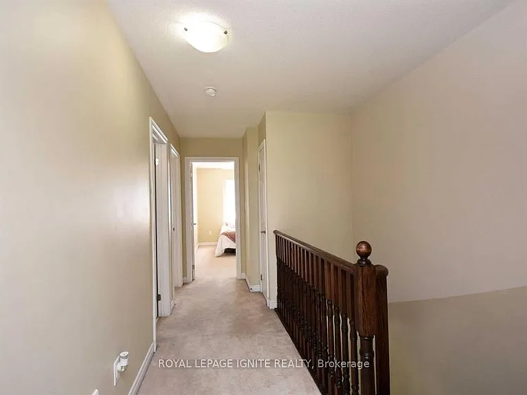 40 Cedar Lake Cres — Photo 30
