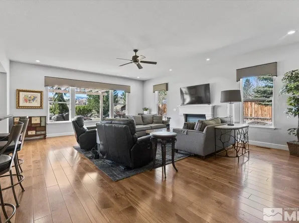 8420 Castlehawk Ct, Reno, NV 89523