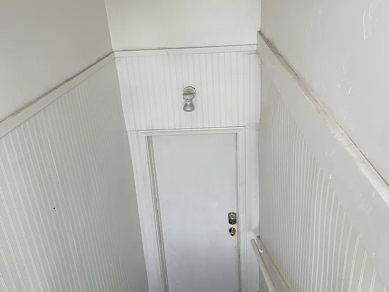 140 N 18th Ave #BASEMENT — Photo 1