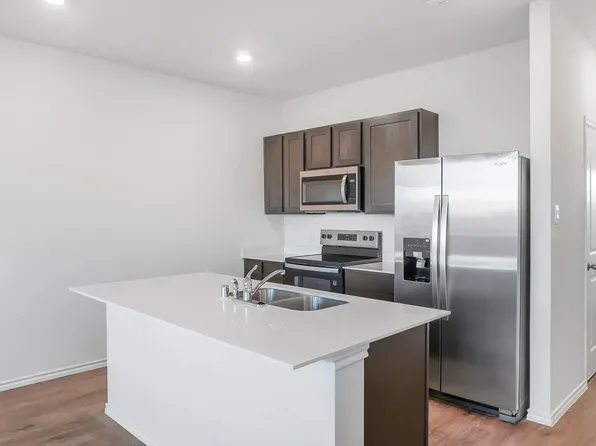 302 Tall Cedar Way, Princeton, TX 75407