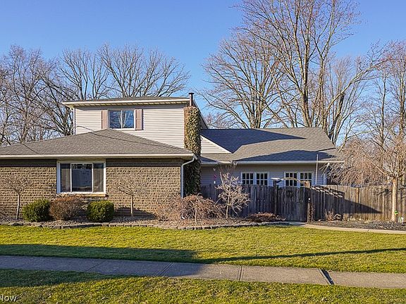 2nd image of 154 Morgan Ave