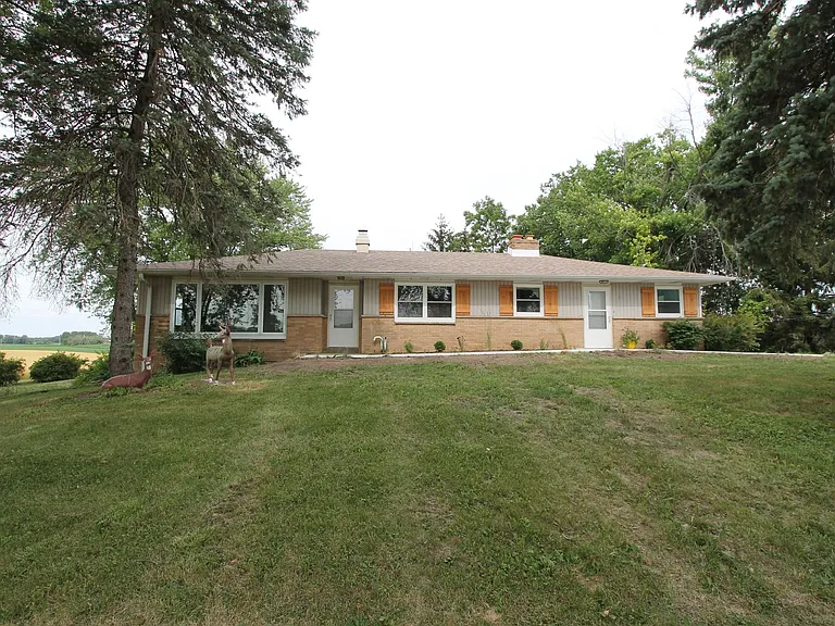 24820 County Line Rd — Photo 2