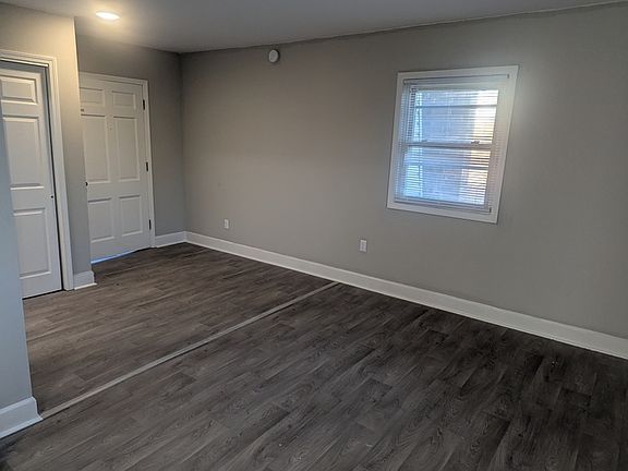 2nd image of 1854 Augusta Dr APT 25