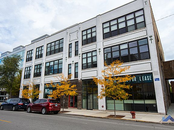 2nd image of 1739 N Milwaukee Ave APT 8