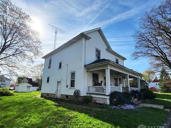 3rd image of 541 Wayne Ave