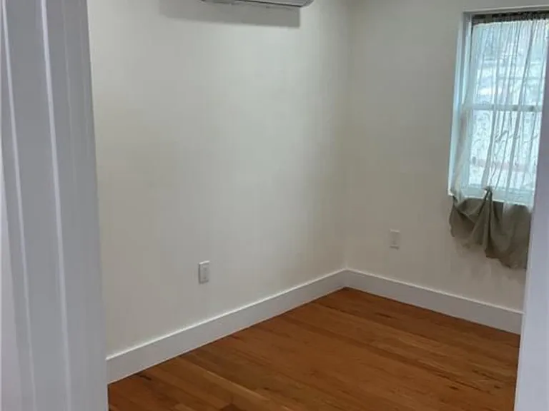 2808 Dewey Ave #2 — Photo 3