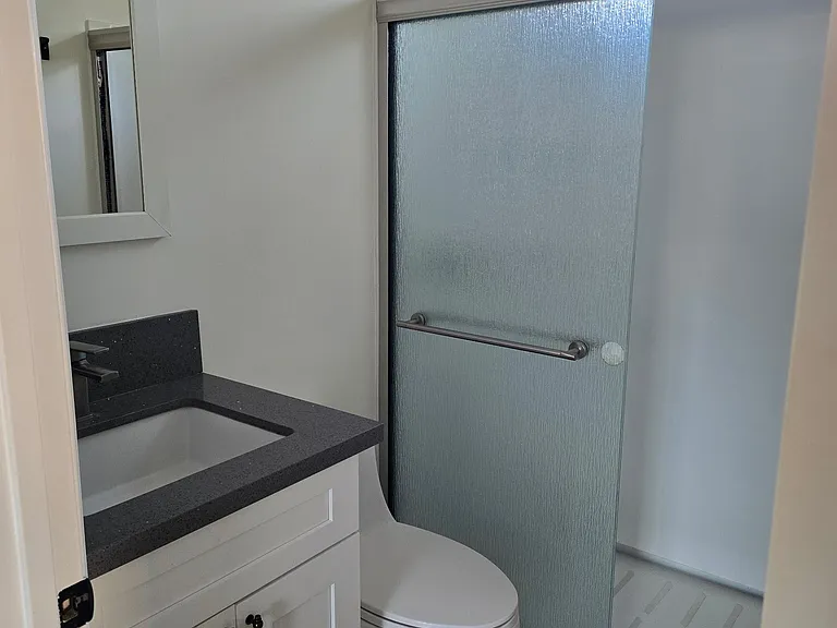 15421 S Williams Ave #1/2 — Photo 14