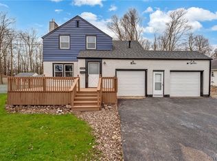 4180 Harris Hill Rd, Williamsville, NY 14221