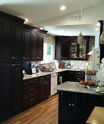 2nd image of 660 Colleen Ct